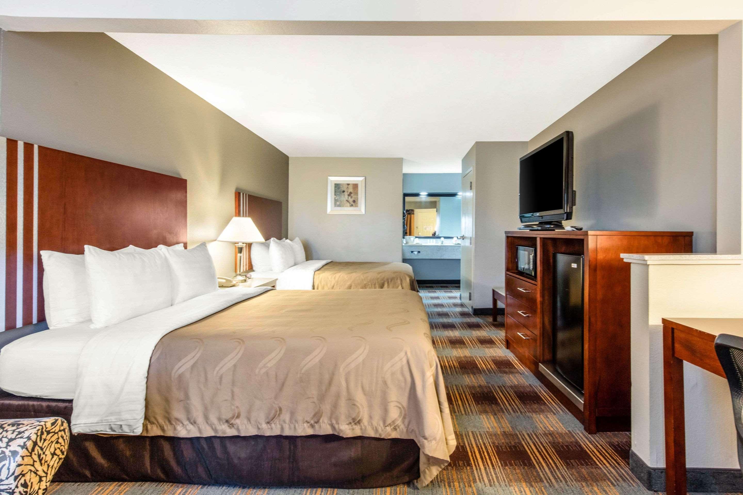 Quality Inn Airport I-240 Memphis Eksteriør billede