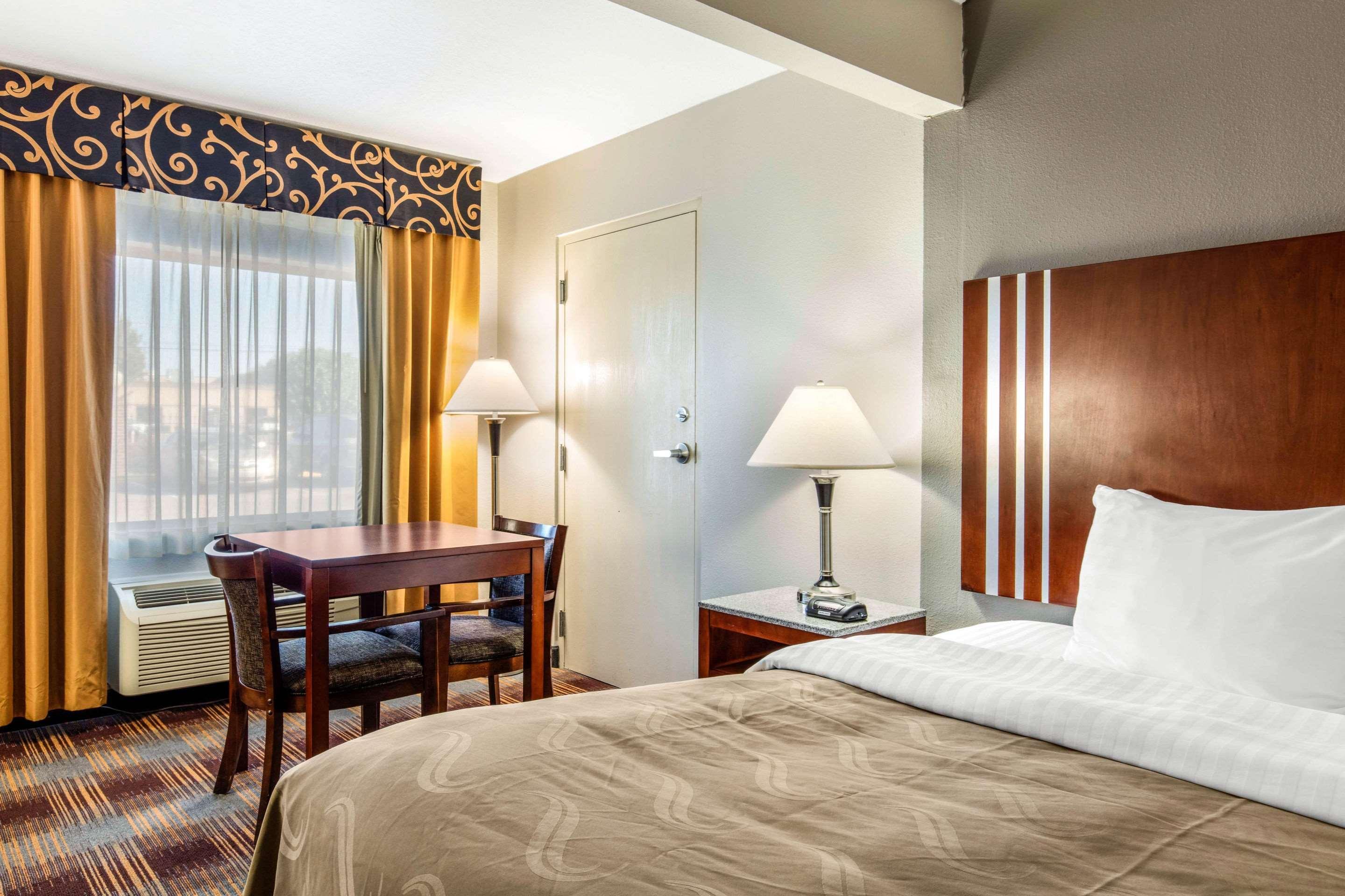 Quality Inn Airport I-240 Memphis Eksteriør billede