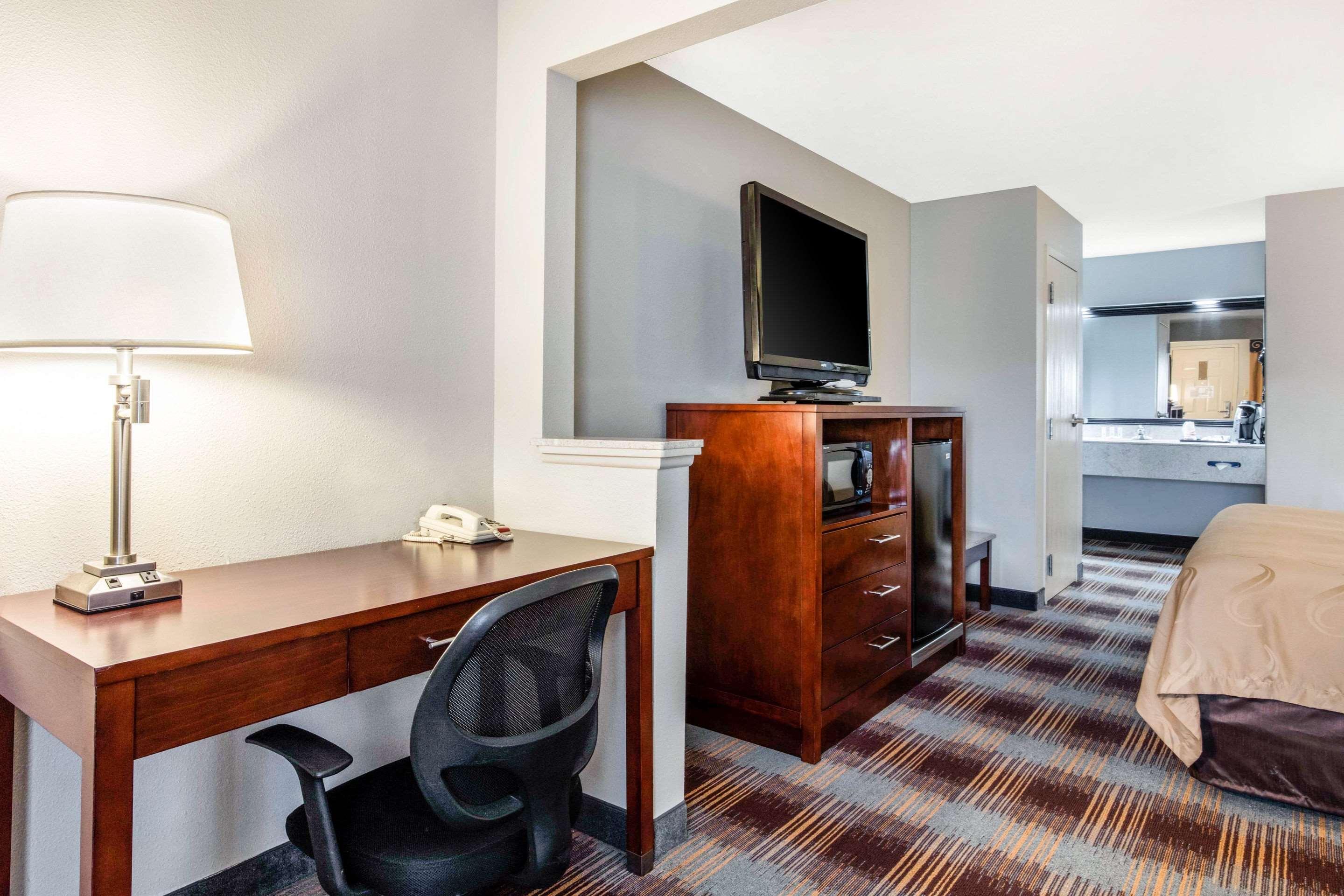 Quality Inn Airport I-240 Memphis Eksteriør billede